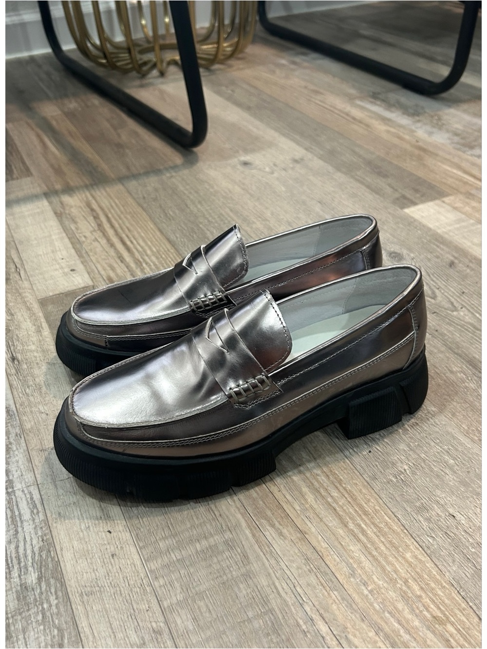 Marc Nolan Women’s Ms Calum Size 9 Silver Patent Leather Lug Sole Penny Loafers - Picture 3 of 9